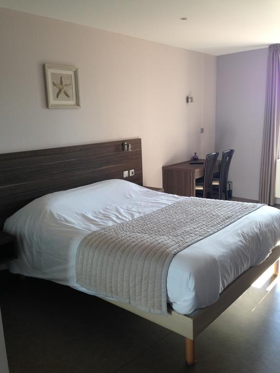 Le Relais Des Bergers Hotell Saint-Martin-en-Haut Rom bilde