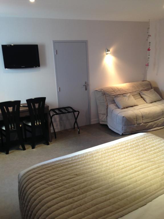 Le Relais Des Bergers Hotell Saint-Martin-en-Haut Rom bilde