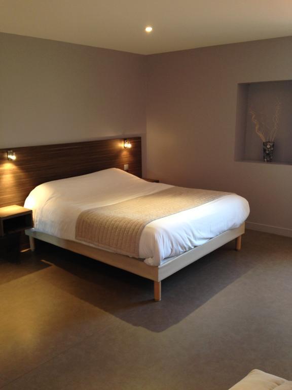 Le Relais Des Bergers Hotell Saint-Martin-en-Haut Rom bilde